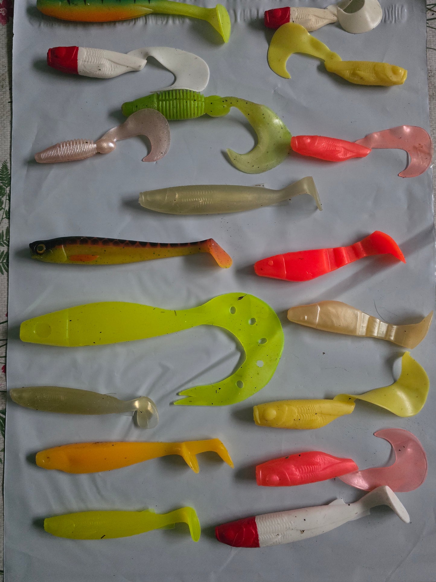 VITE ! 1 SEULE FOIS SUR LE SITE : Le Mega-Pack 50 Leurres Souples Carnassiers ! 🎣⚡