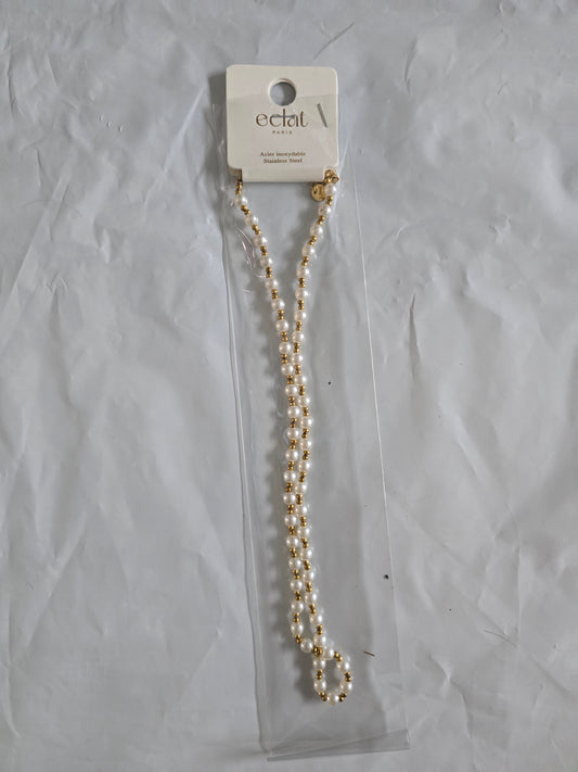 Collier "Perles Éclat" – Duo Nacré & Or
Prix : 25,00 €