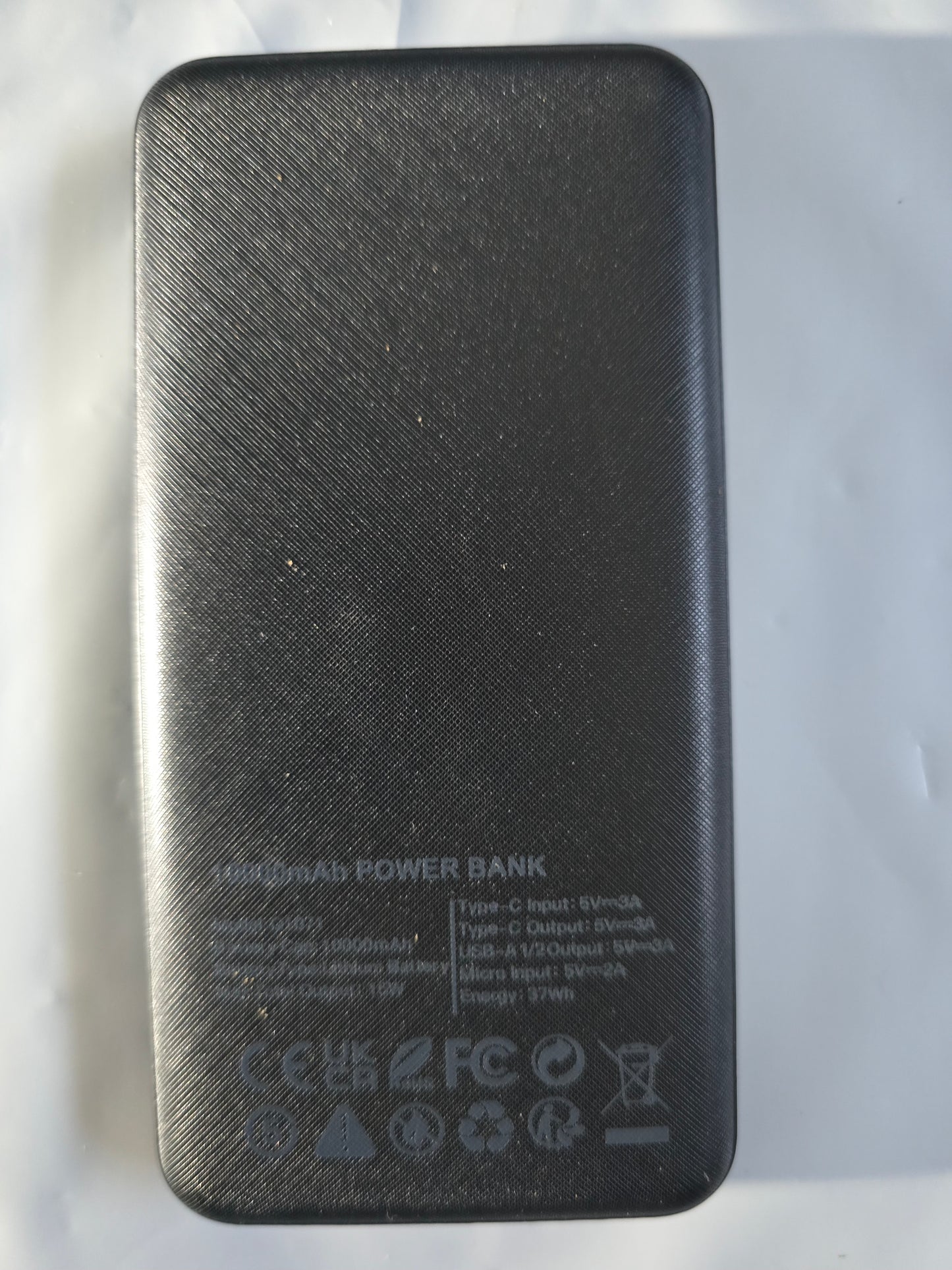 Batterie Externe Ultra-Mince 10 000 mAh – Pack Énergie Complet