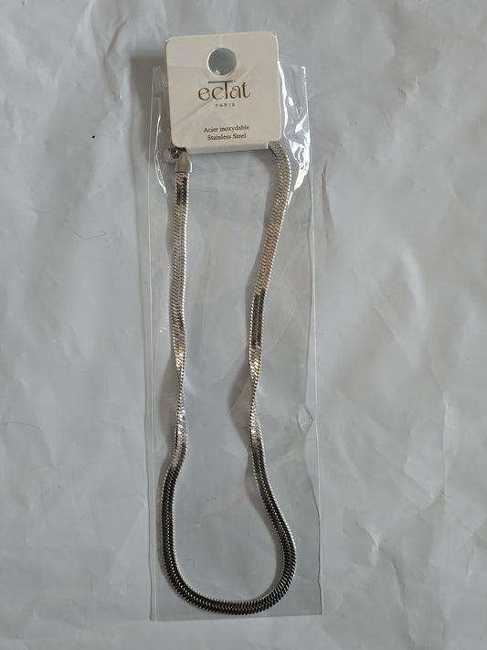 Collier "Snake" Plat – Collection Éclat Paris
Prix : 21,00 €