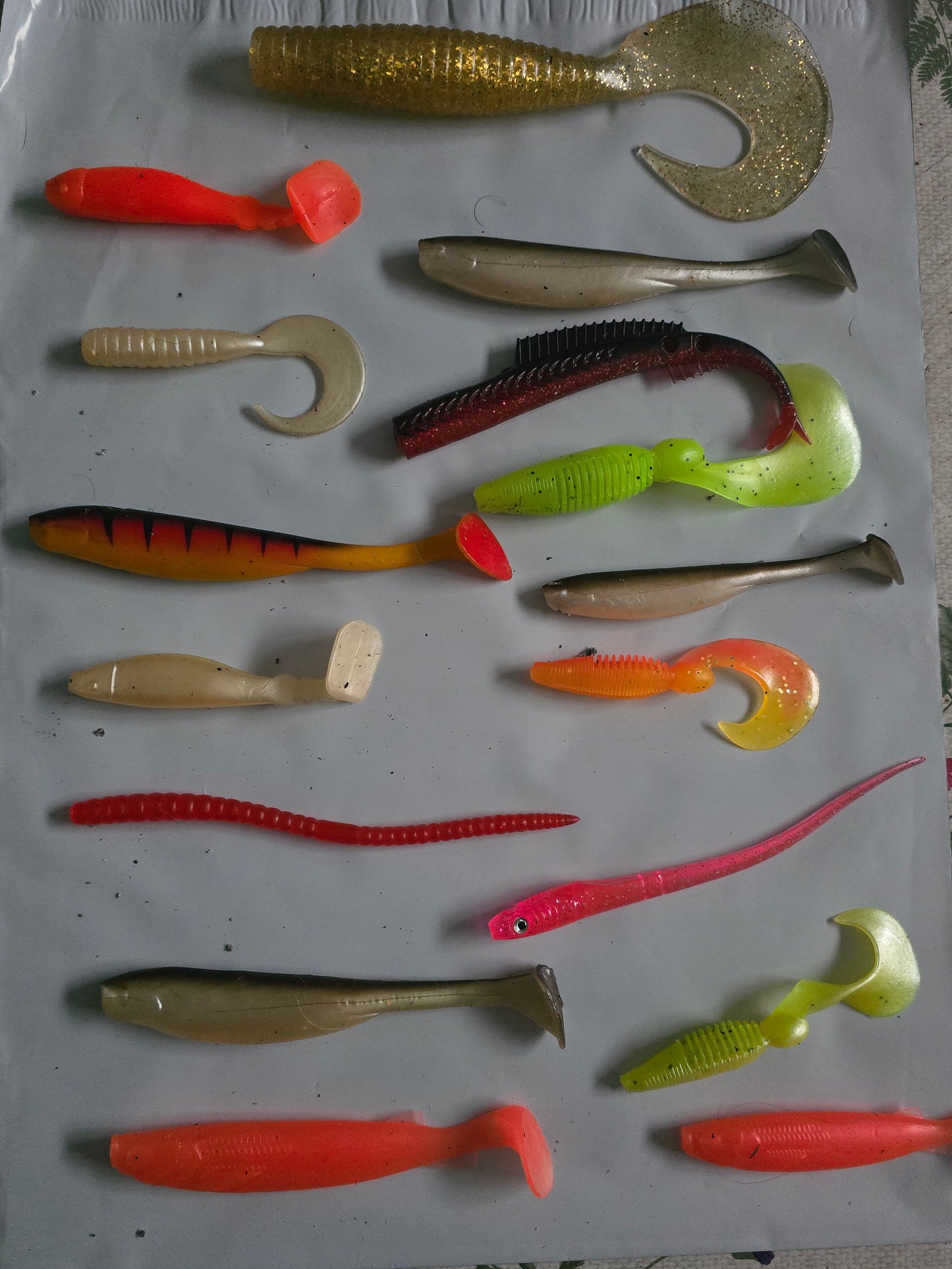 VITE ! 1 SEULE FOIS SUR LE SITE : Le Mega-Pack 50 Leurres Souples Carnassiers ! 🎣⚡