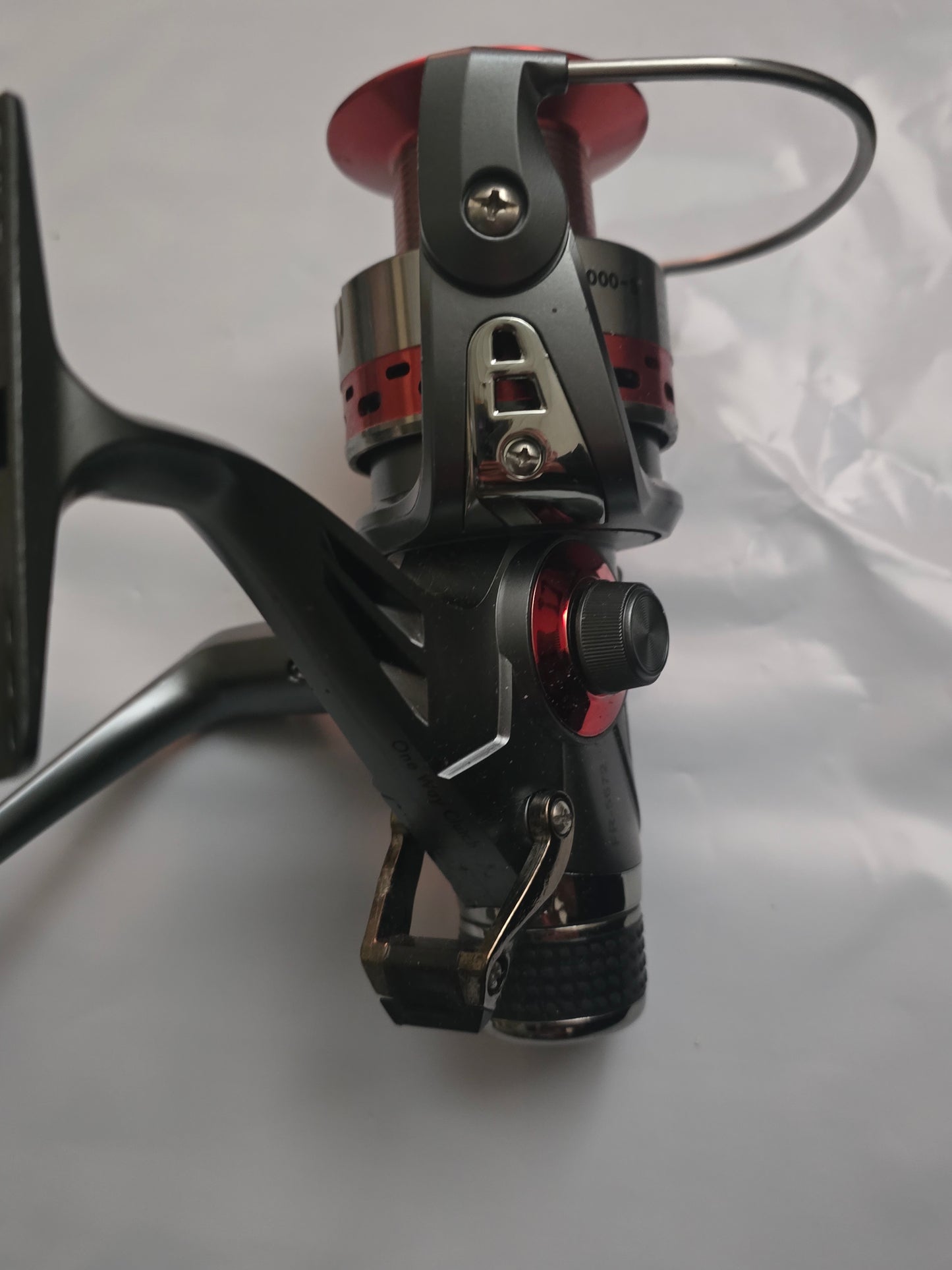 "Moulinet Spinning 4 Roulements – Performance & Design" attention pas de boîte disponible avec.